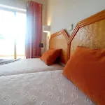 Апартаменты Sweet Clube Da Rocha 120