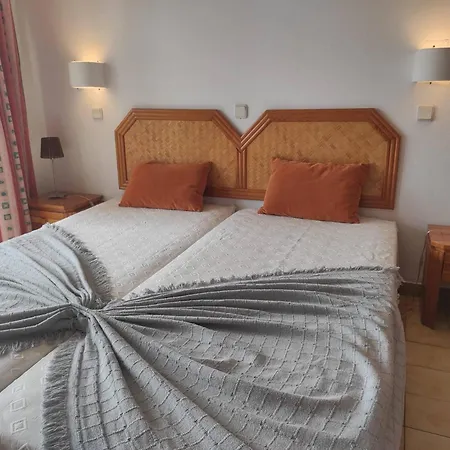 Sweet Clube Da Rocha 120 Апартаменты *