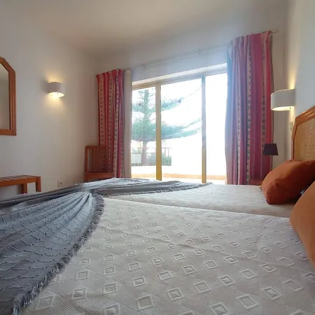 Sweet Clube Da Rocha 120 *